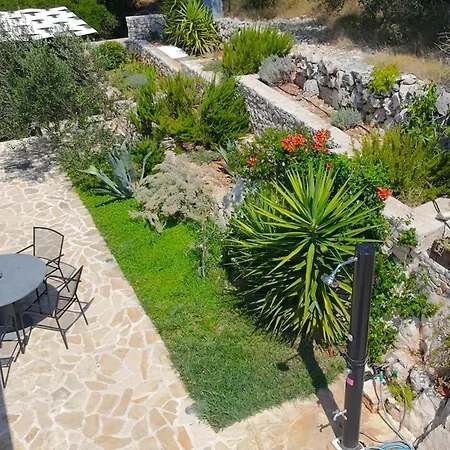 Villa Regina With Heated Pool And Sea View Marina