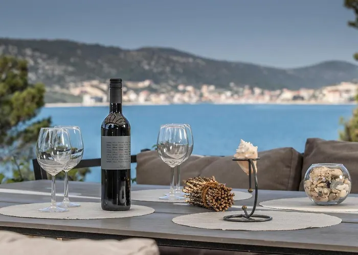 Regina With Heated Pool And Sea View * Marina
