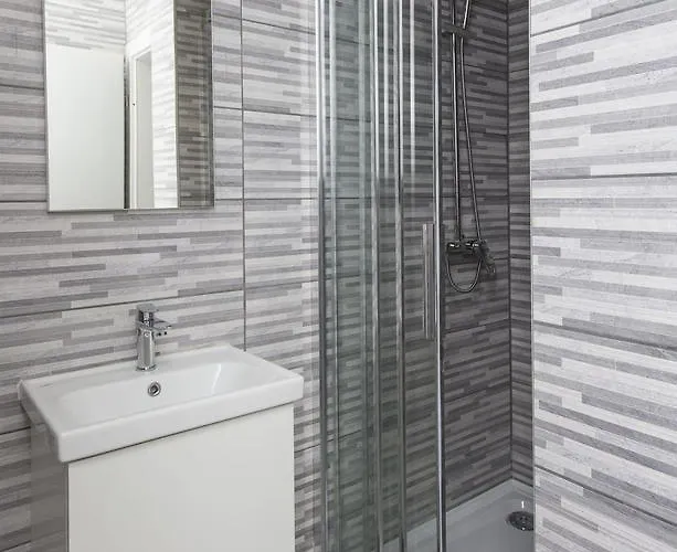 Regina With Heated Pool And Sea View * Marina